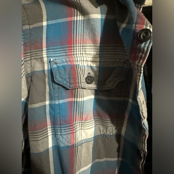 American Eagle button up. Large. - Picture 2 of 3